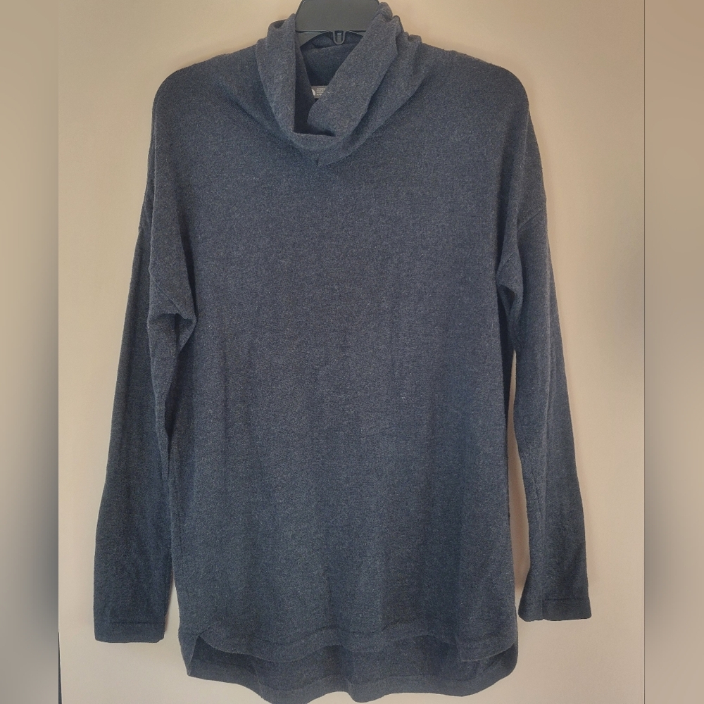 The North Face Gray Turtle Neck Sweater